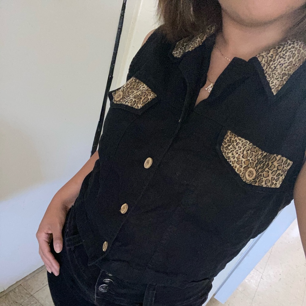Cheetah vest! S